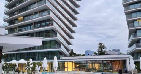 Wave Apartments