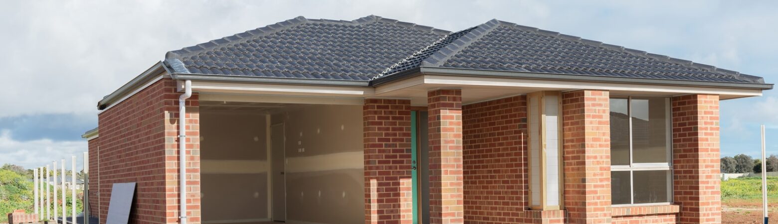 Kupno domu w budowie - jak to zrobić?