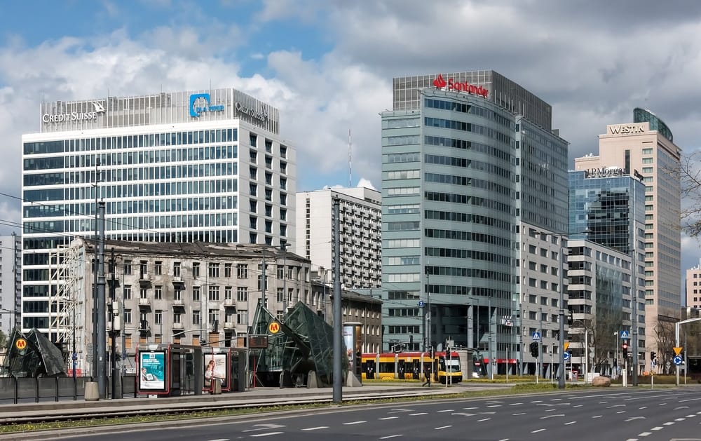 Zróżnicowanie lokalnej zabudowy na Woli