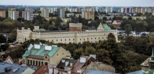 Jak duze mieszkania srednio sprzedają deweloperzy